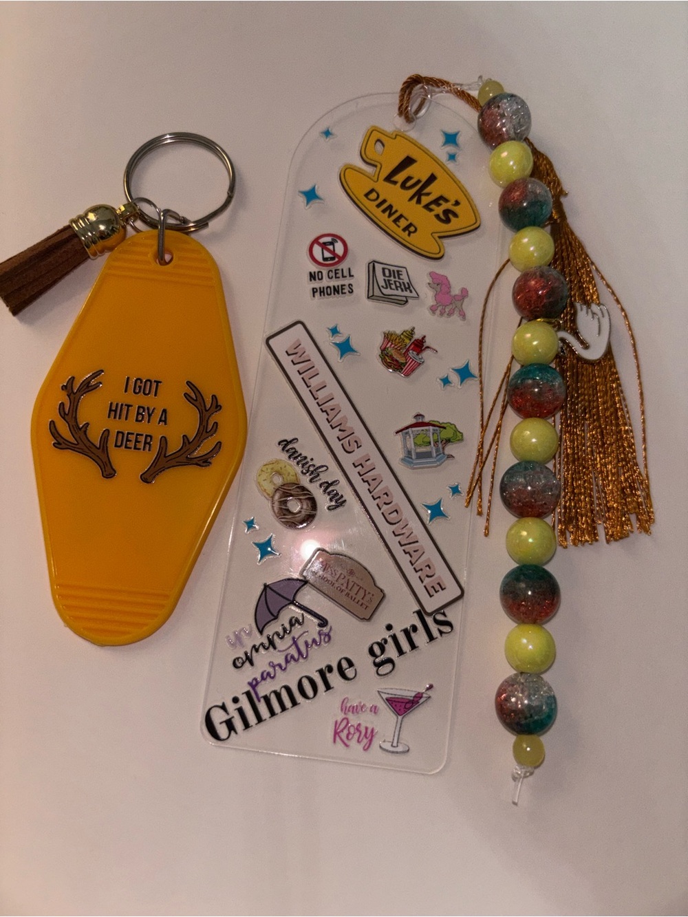 Handcrafted bookmark keychain collab with @allys_closet82 - Picture 4 of 6